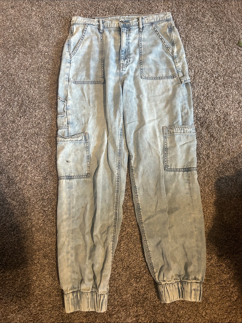 American Eagle Outfitters Light Blue Cropped Cargo Jeans